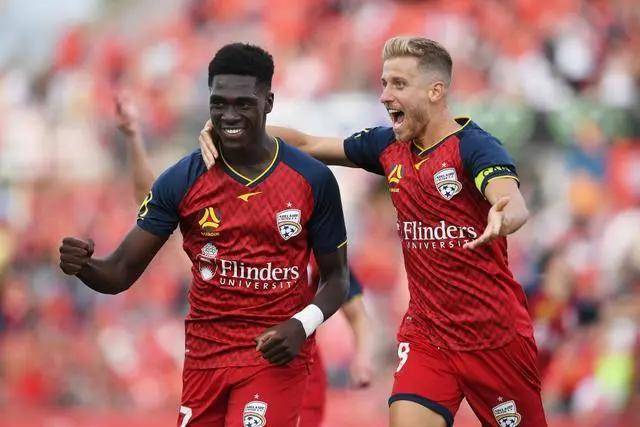 勇士促成NBA史上首个六方交易 李凯尔正式加盟