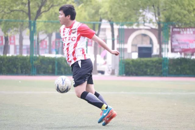 格林41分火箭大胜爵士8连胜 太阳胜马刺3连胜